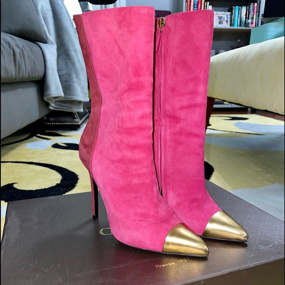 GUCCI Gold Bordeaux booties